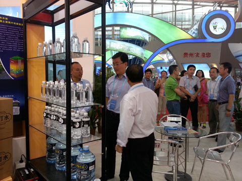 ��ɽ�������������г���һ���Ӳ��в���